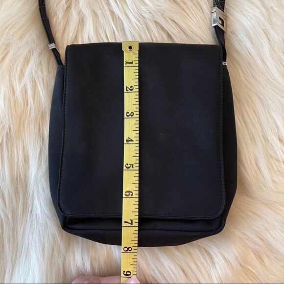 Guess Black Nylon Messenger Bag‎ - Picture 4 of 10